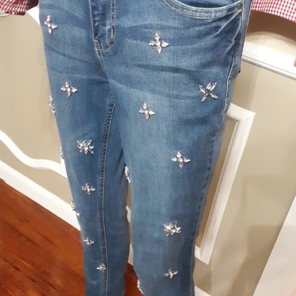Jeans with Rhinestones - Picture 5 of 5